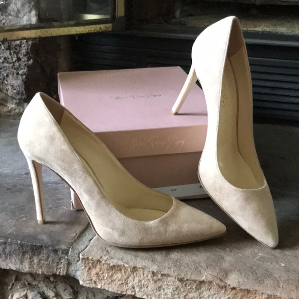 Lmt .Edition Maria Teresa Lopez Genuine Italian Suede Pumps